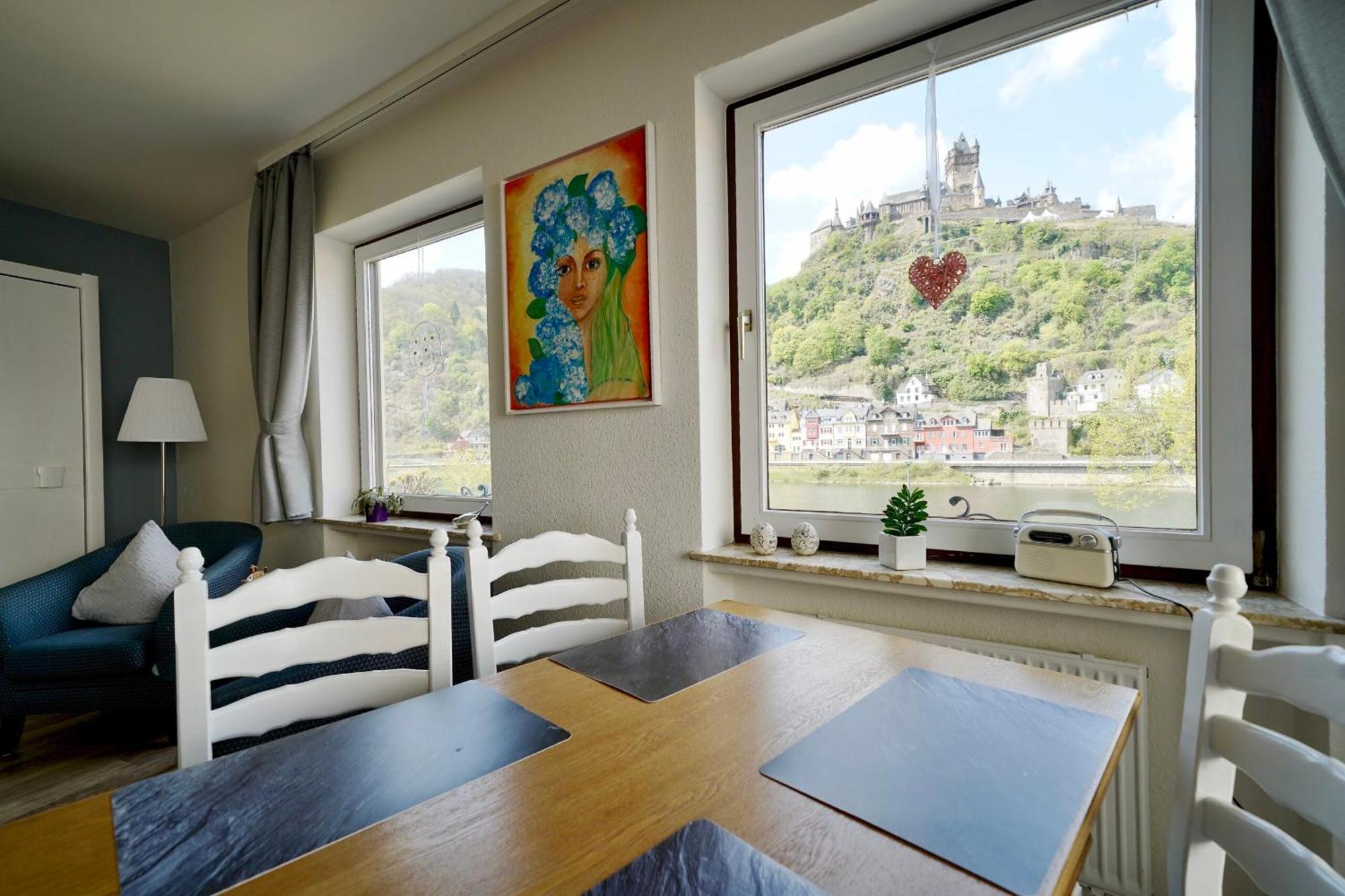 Apartments Haus Daniela Кохем Номер фото